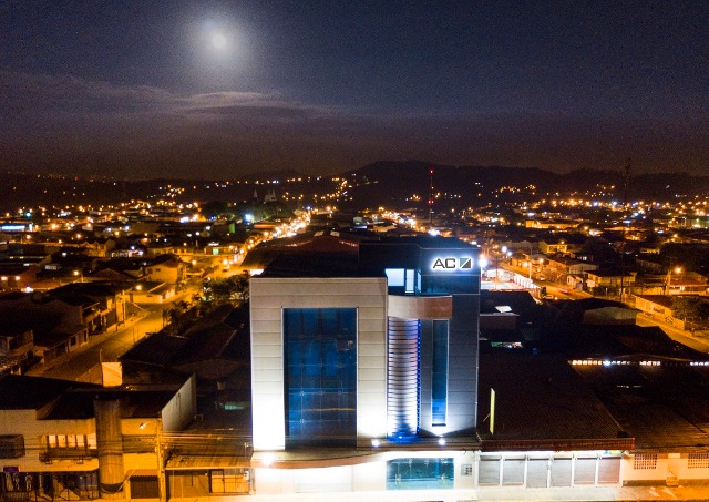 Edificio AC at night